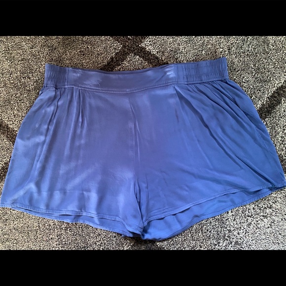 Old Navy Pants - Old navy linen shorts